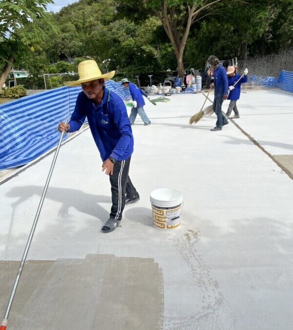 Epobase A – application on a concrete surface